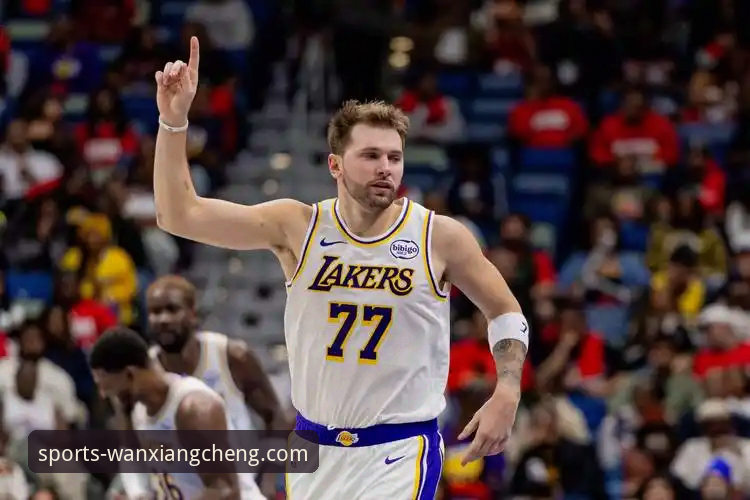 东契奇43分率湖人取胜：万象城官网平台赛事深度解析